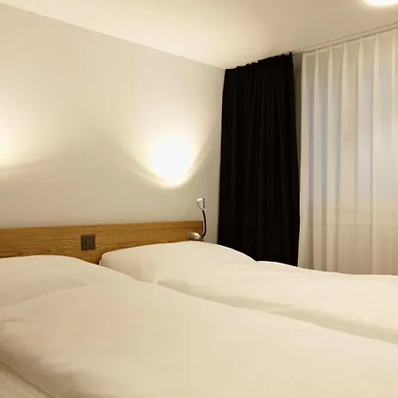 Lestelle - Self Check-in 3* Luzern