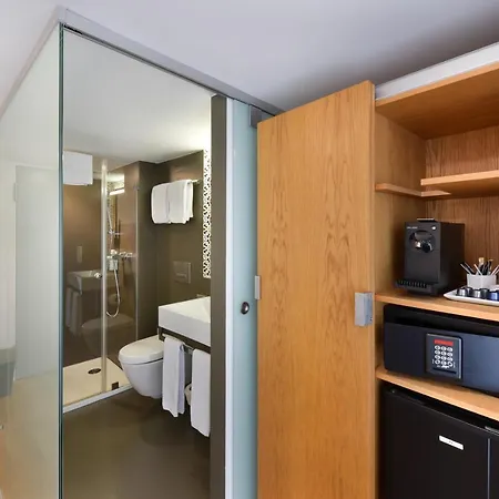Lestelle - Self Check-in Hotel