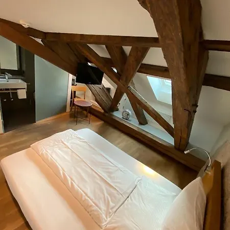 Lestelle - Self Check-in Hotel