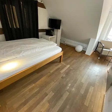 Lestelle - Self Check-in Hotel