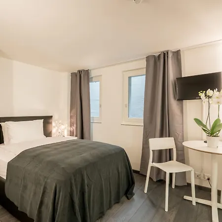 Hotel Lestelle - Self Check-in 3*